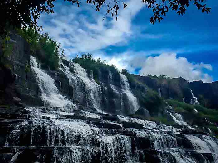 waterfall in vietnam