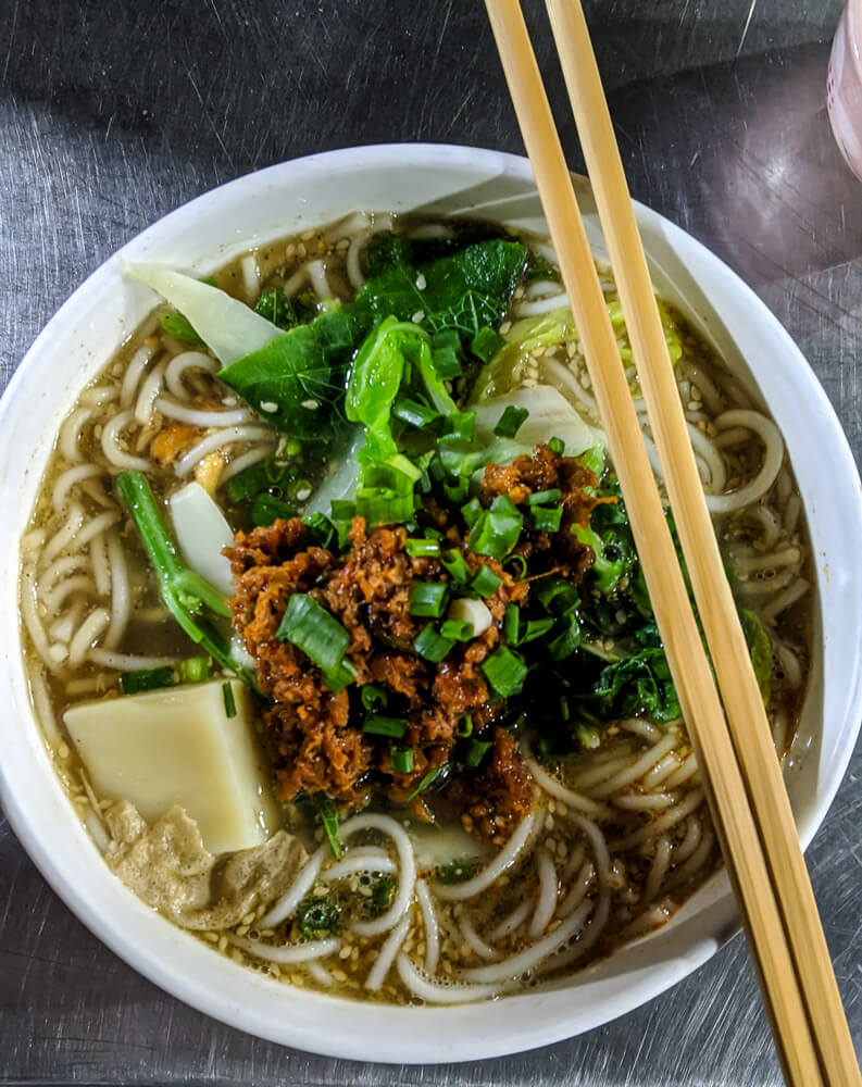 shan-noodle-soup-vegetarian