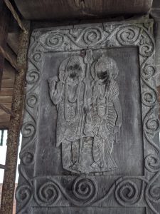 wood carvings on himachali temples