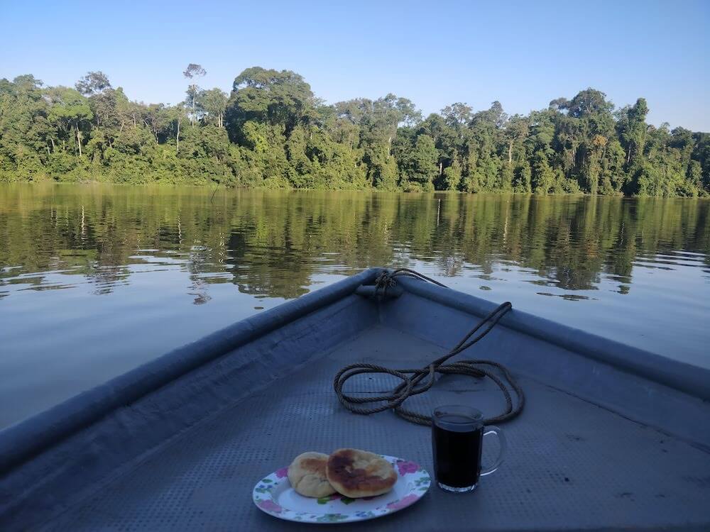 breakfast on kinabatangan river cruise